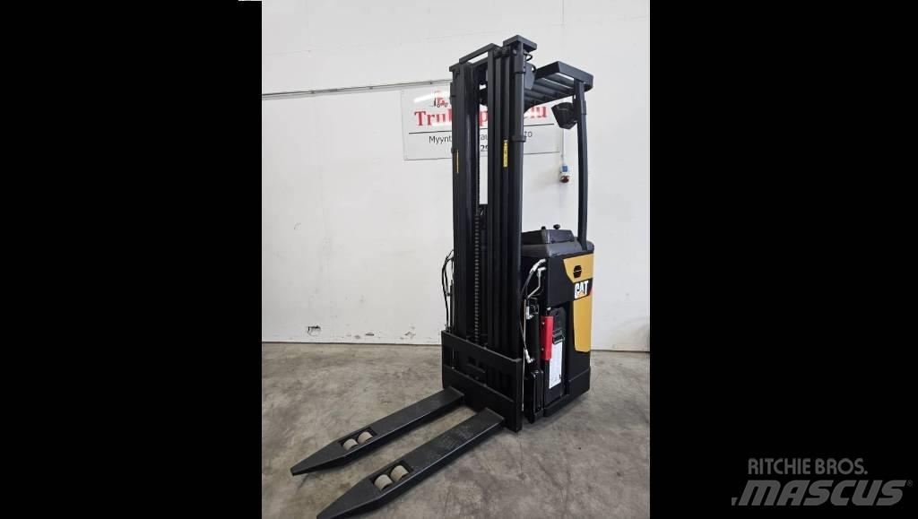 CAT NSR16N 보행식 리치 지게차