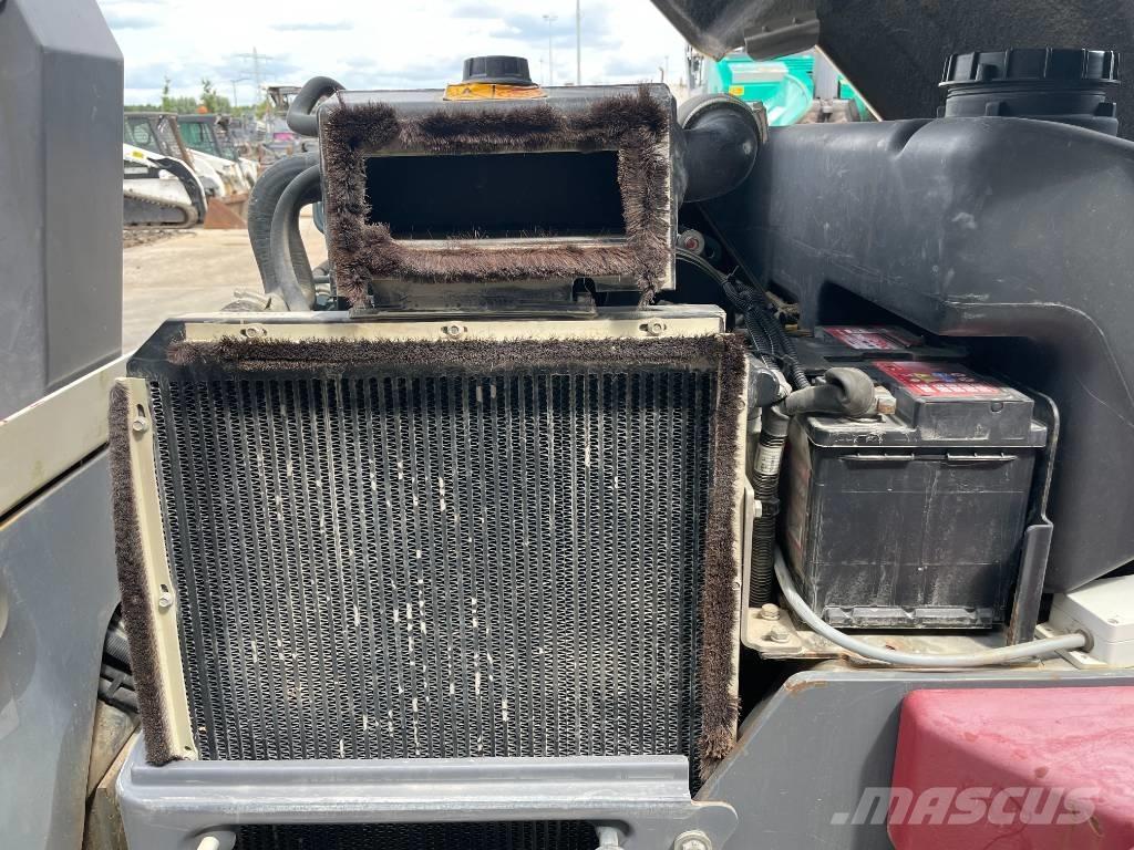 Dynapac CC1300 트윈 드럼 롤러