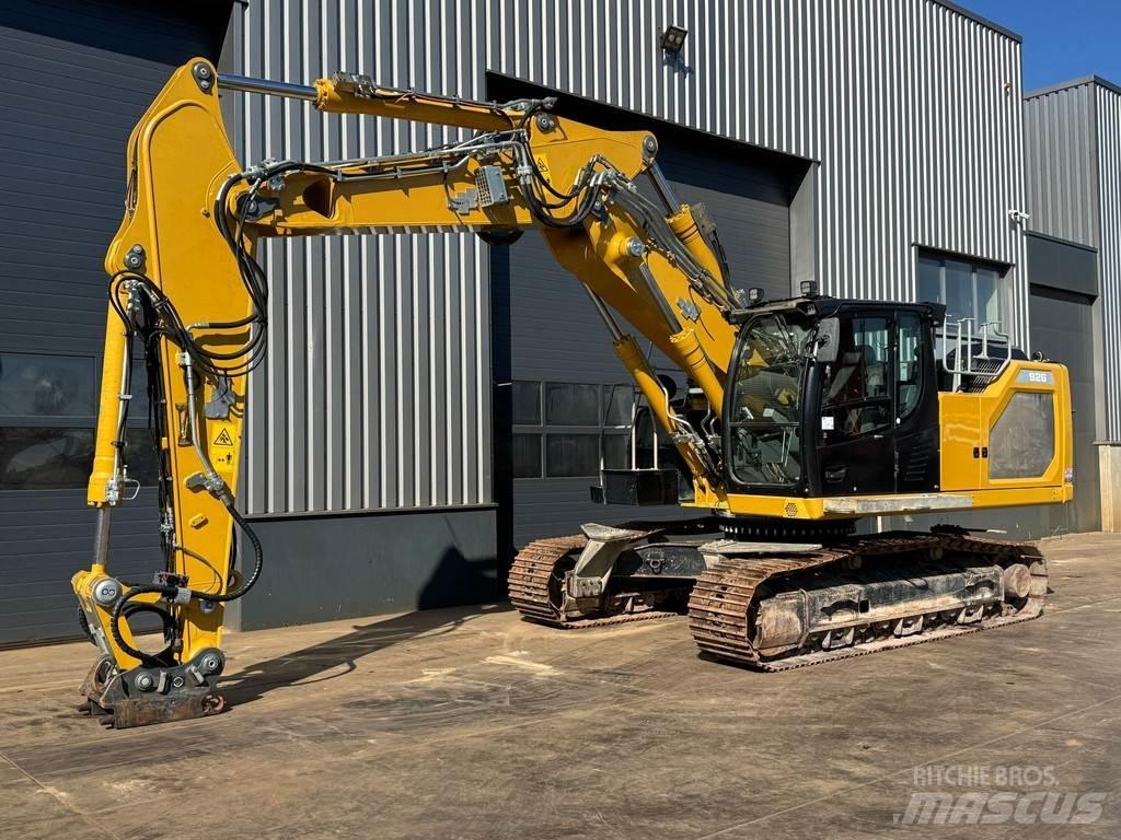 Liebherr R926 NLC 대형 굴삭기 29톤 이상