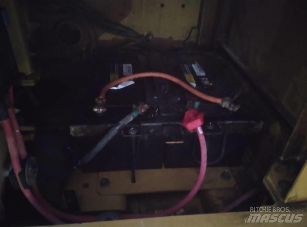 CAT 395 (Saudi Arabia) 대형 굴삭기 29톤 이상