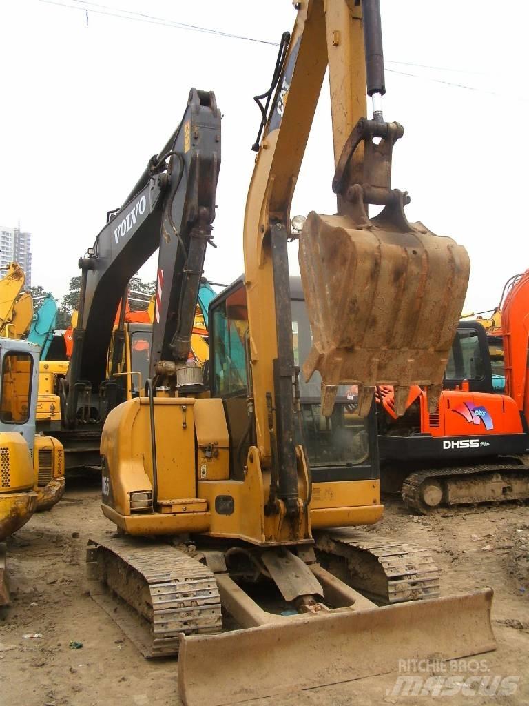 CAT 305.5 대형 굴삭기 29톤 이상