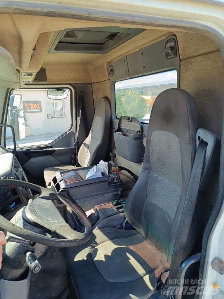 Renault 320 DCI 크레인 트럭