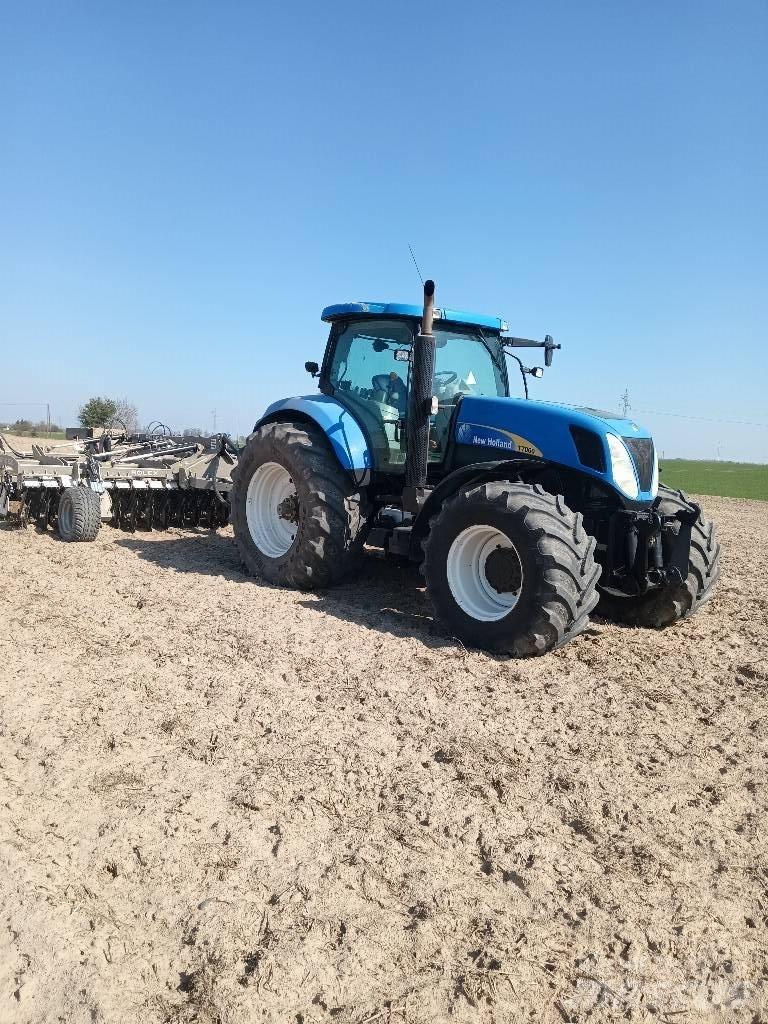 New Holland T 7060 트랙터