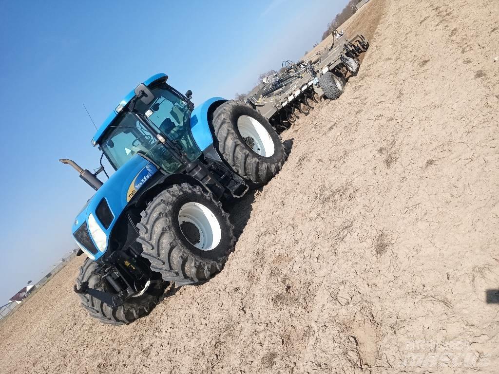 New Holland T 7060 트랙터