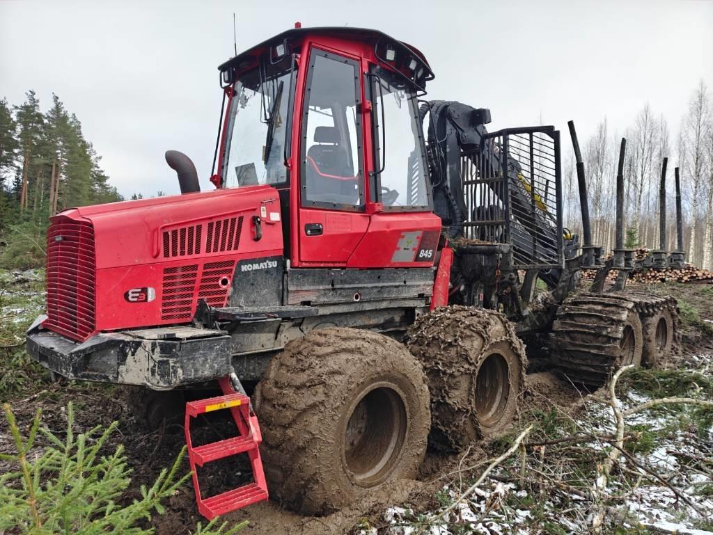 Komatsu 845 원목 포워더