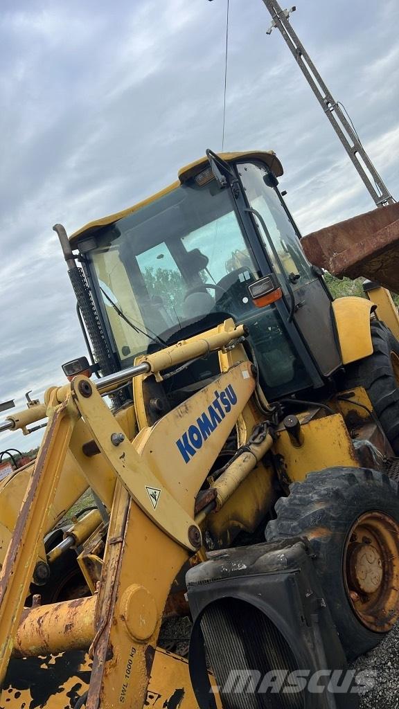 Komatsu WB 93 R 트랙, 체인 및 언더캐리지