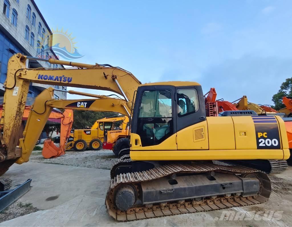Komatsu PC 200-7 대형 굴삭기 29톤 이상
