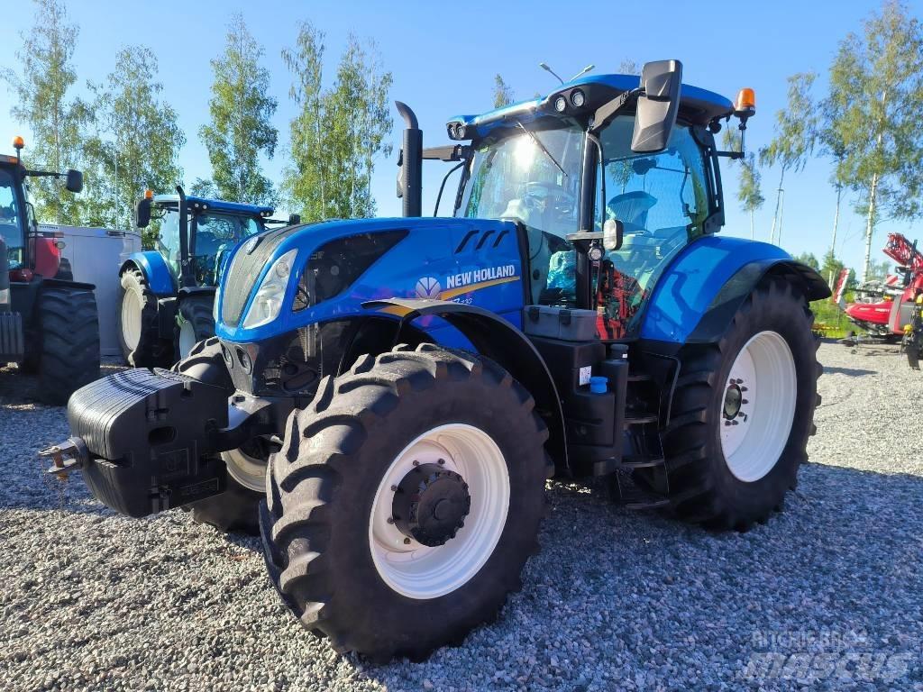 New Holland T 7.230 트랙터