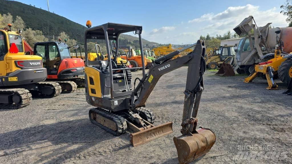 Volvo EC 18 소형 굴삭기 7톤 미만