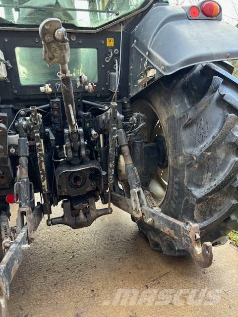 Valtra N111E 트랙터