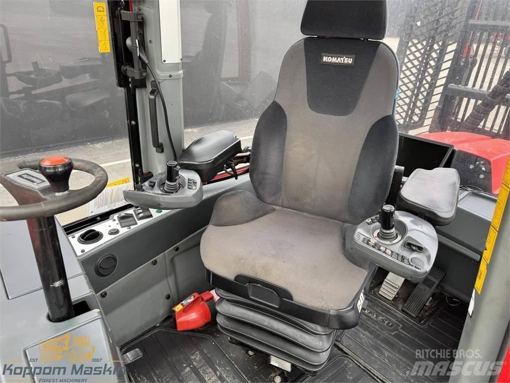 Komatsu 875 원목 포워더