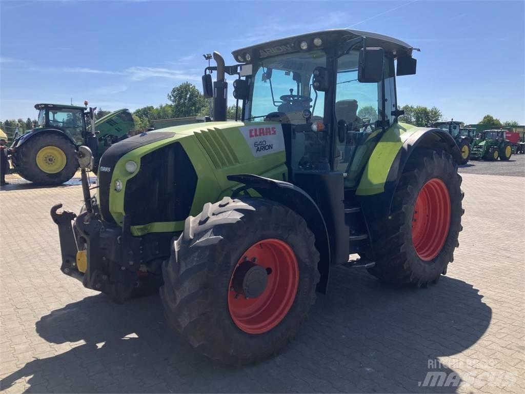 CLAAS Arion 640 트랙터