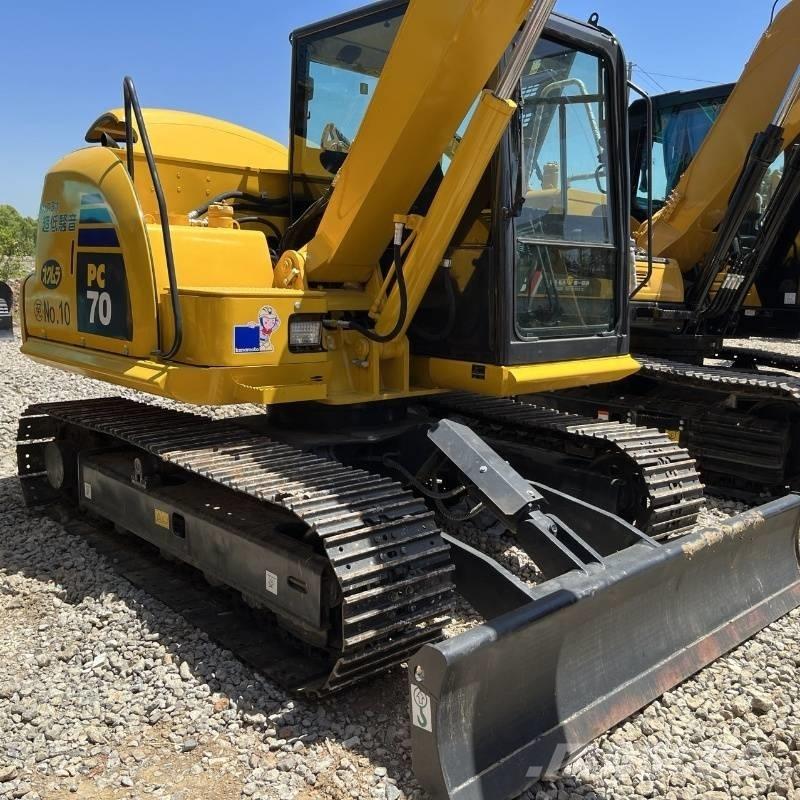 Komatsu PC 70 대형 굴삭기 29톤 이상