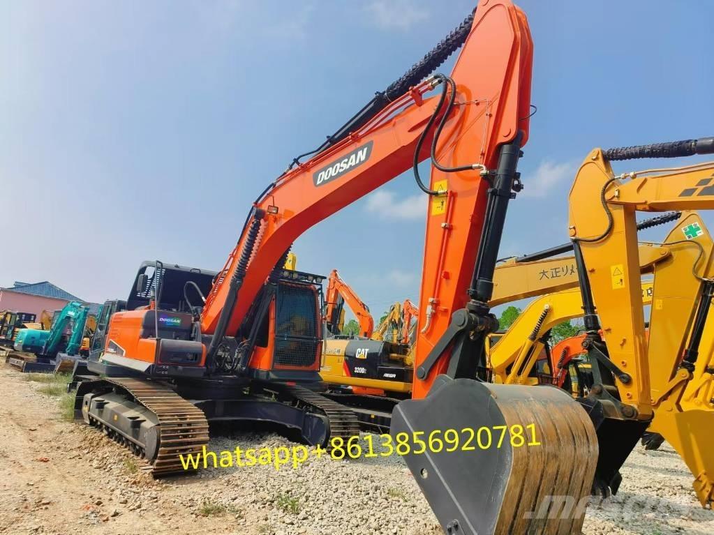 Doosan DX 225 대형 굴삭기 29톤 이상