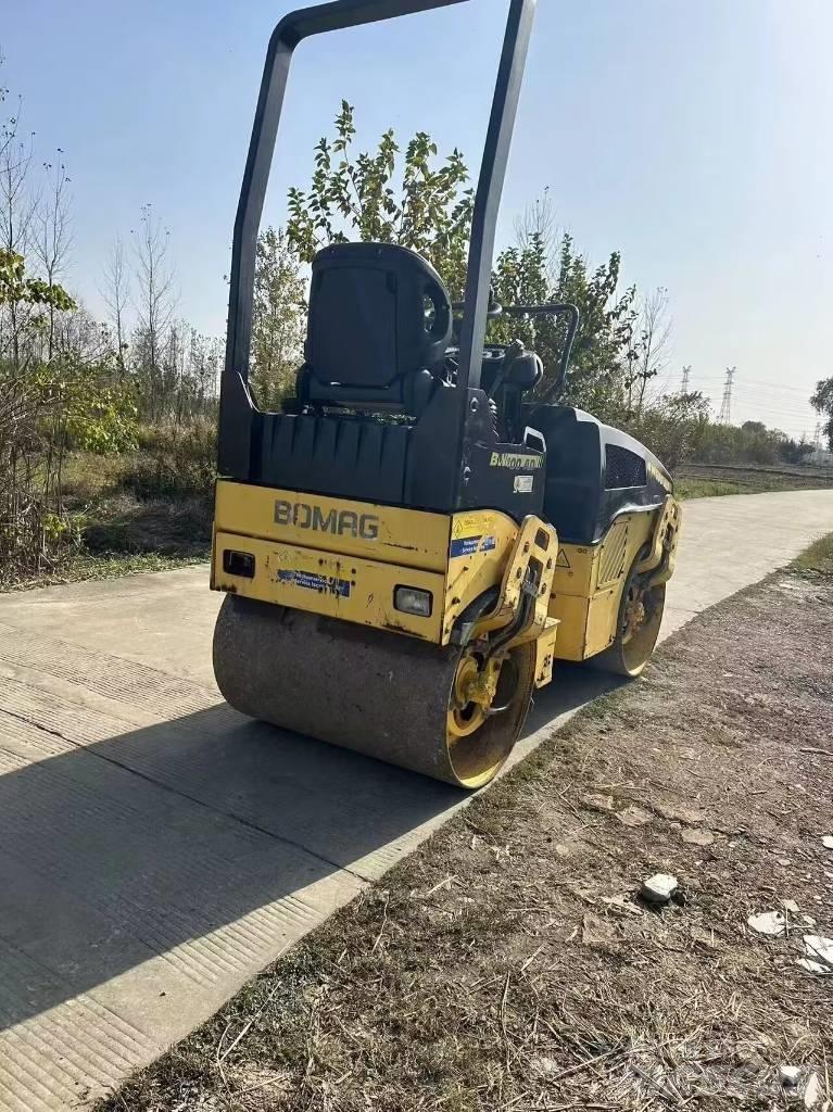 Bomag BW 100 AD 트윈 드럼 롤러