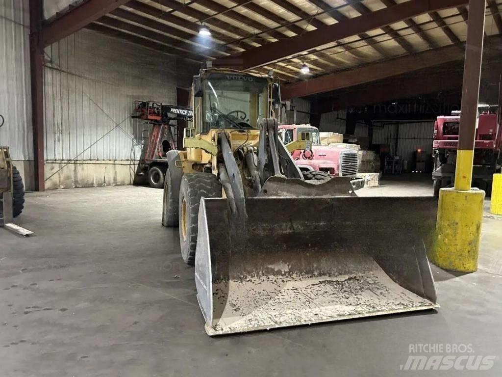 Volvo L 90 E  휠로우더