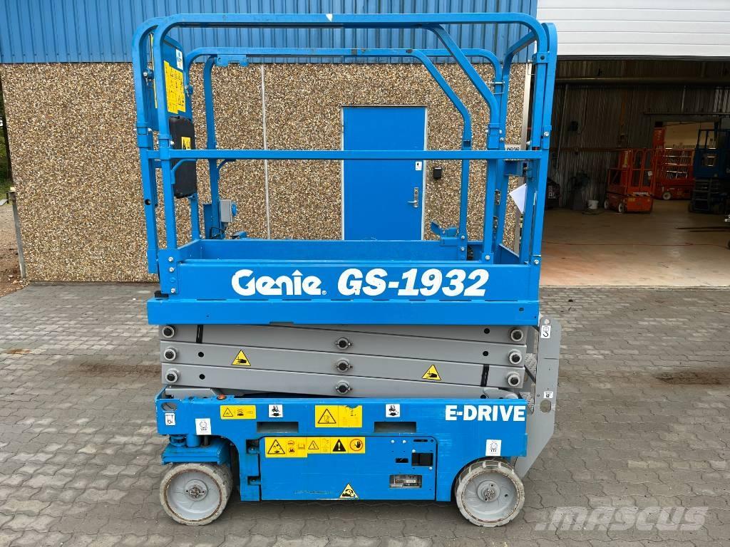 Genie GS 1932E-Drive 가위형 리프트