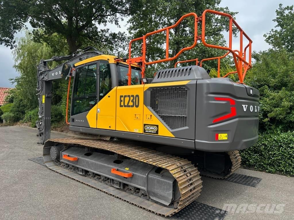 Volvo EC 220 EL 대형 굴삭기 29톤 이상