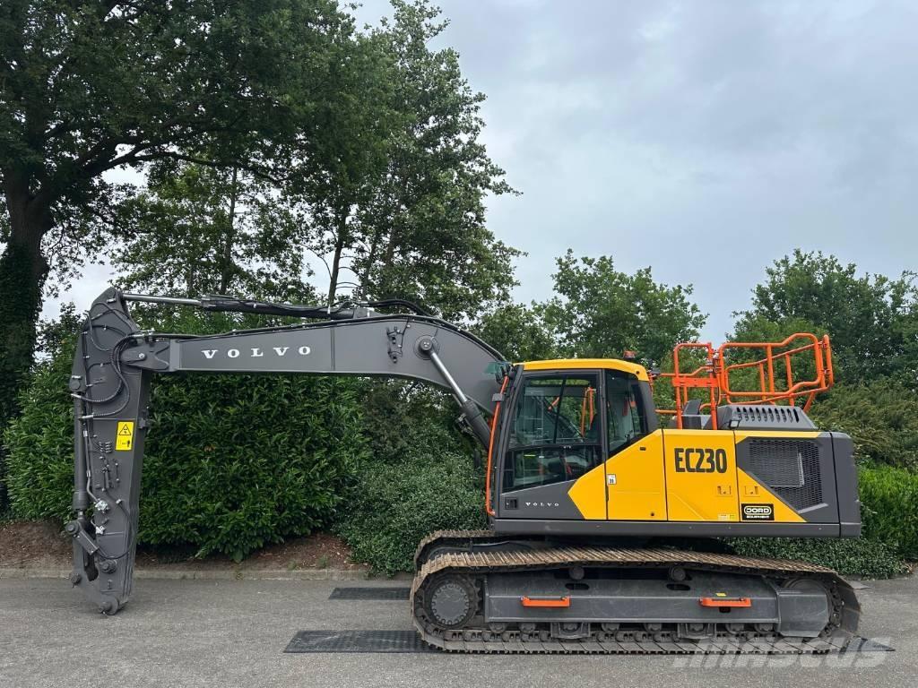 Volvo EC 220 EL 대형 굴삭기 29톤 이상