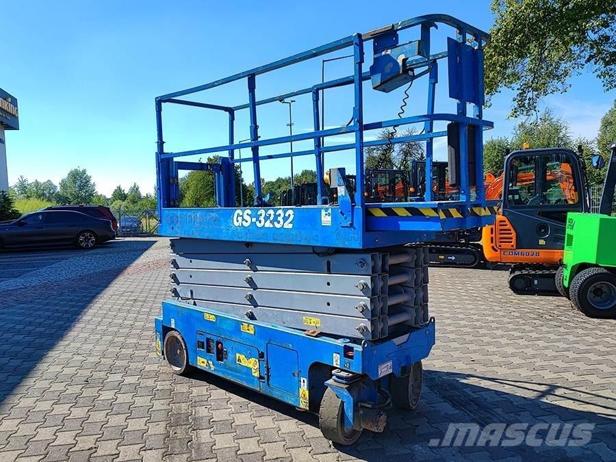 Genie GS-3232 가위형 리프트