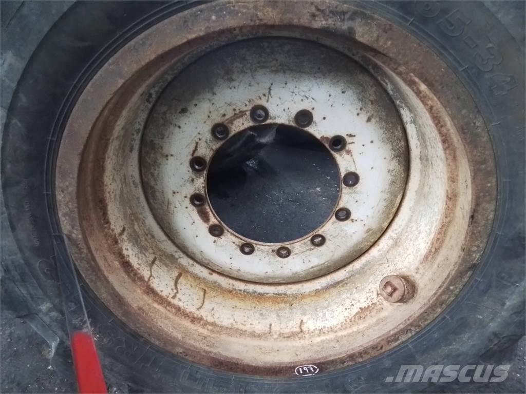 Valmet 836 20x34 타이어, 휠 및 림