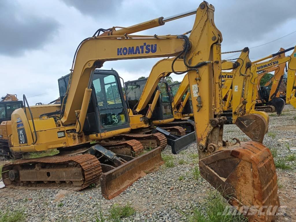Komatsu PC 90 대형 굴삭기 29톤 이상