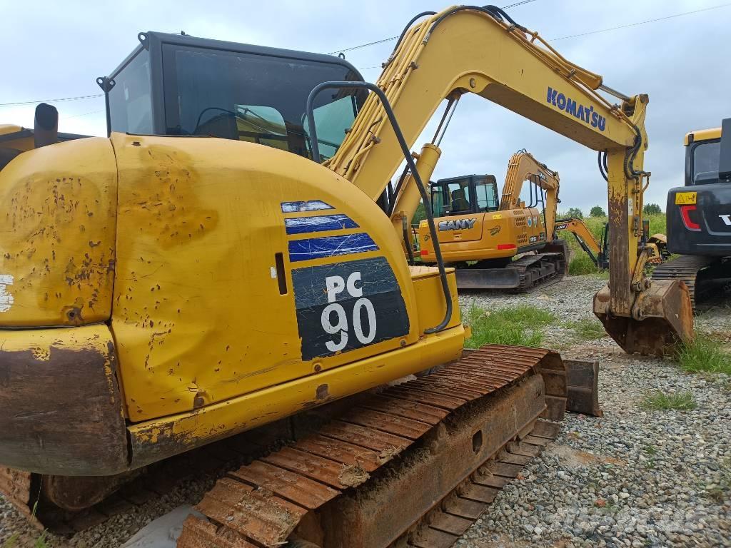 Komatsu PC 90 대형 굴삭기 29톤 이상