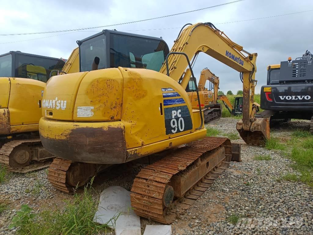 Komatsu PC 90 대형 굴삭기 29톤 이상