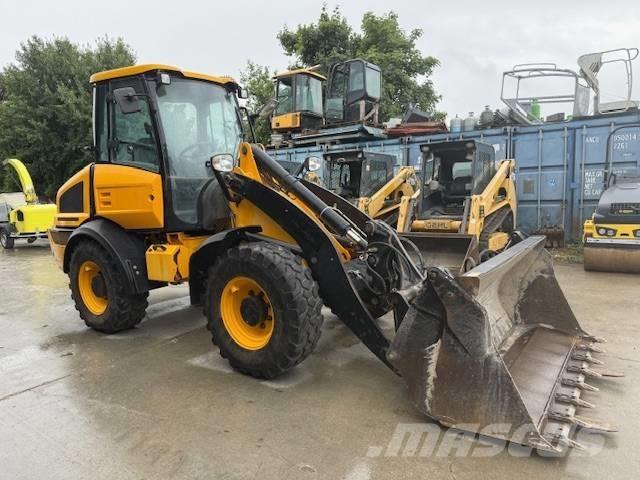 JCB 409  휠로우더