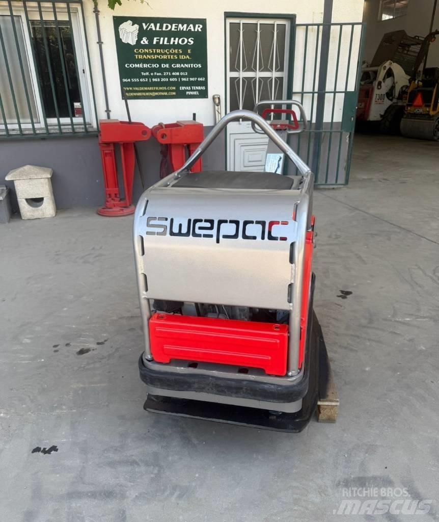Swepac FB 450, 450Kg 진동롤러