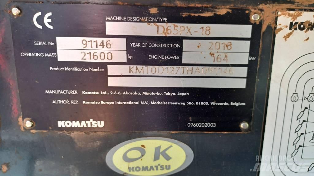 Komatsu D65PX-18 크롤러 도저