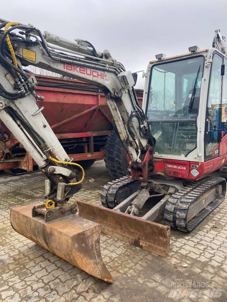 Takeuchi TB230 소형 굴삭기 7톤 미만