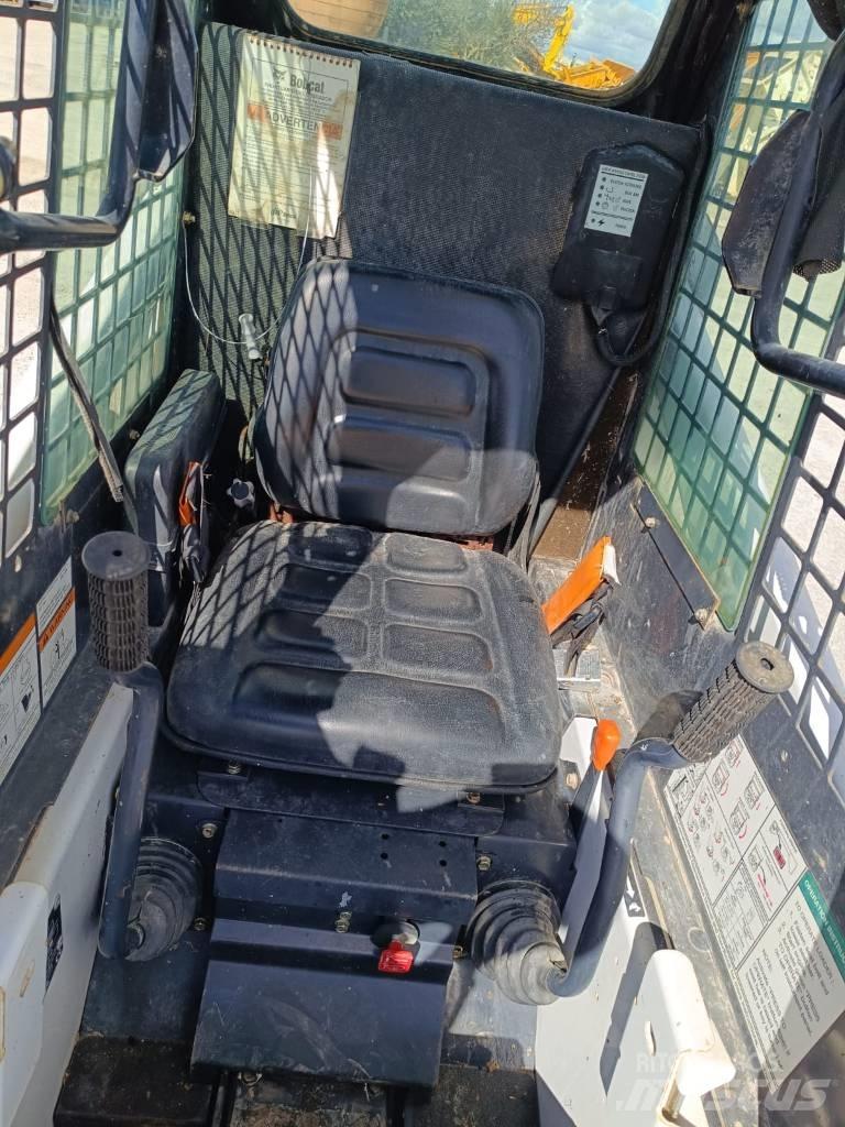 Bobcat 463  스키드로더