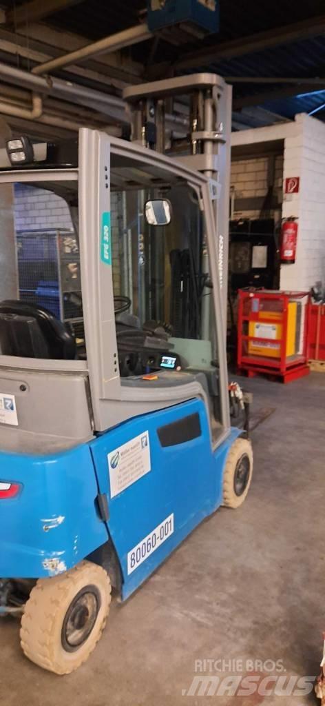 Jungheinrich EFG 320 전동 지게차