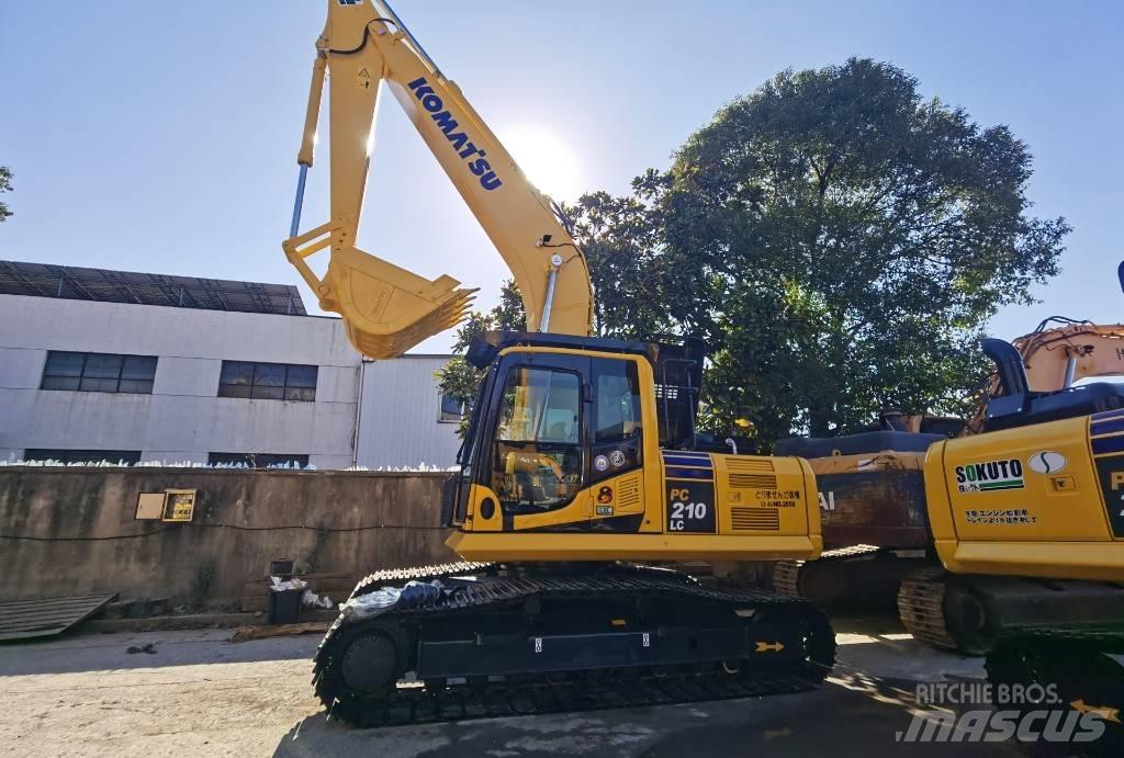 Komatsu PC210LC 대형 굴삭기 29톤 이상