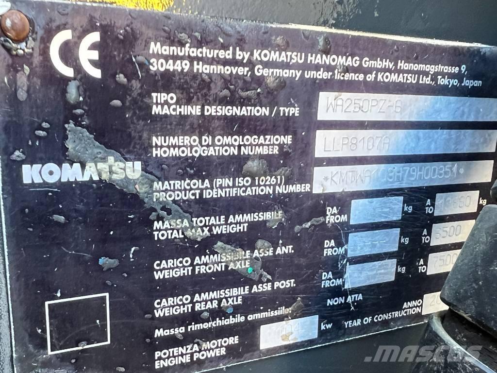 Komatsu WA 250 PZ-6  휠로우더