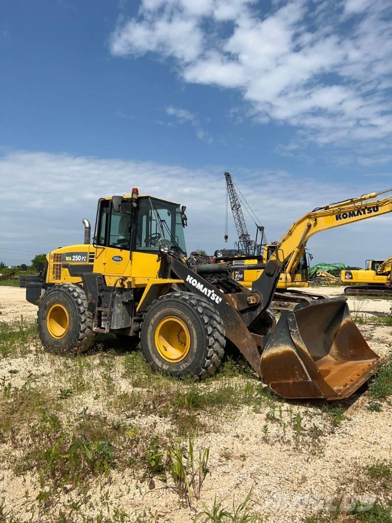 Komatsu WA 250 PZ-6  휠로우더