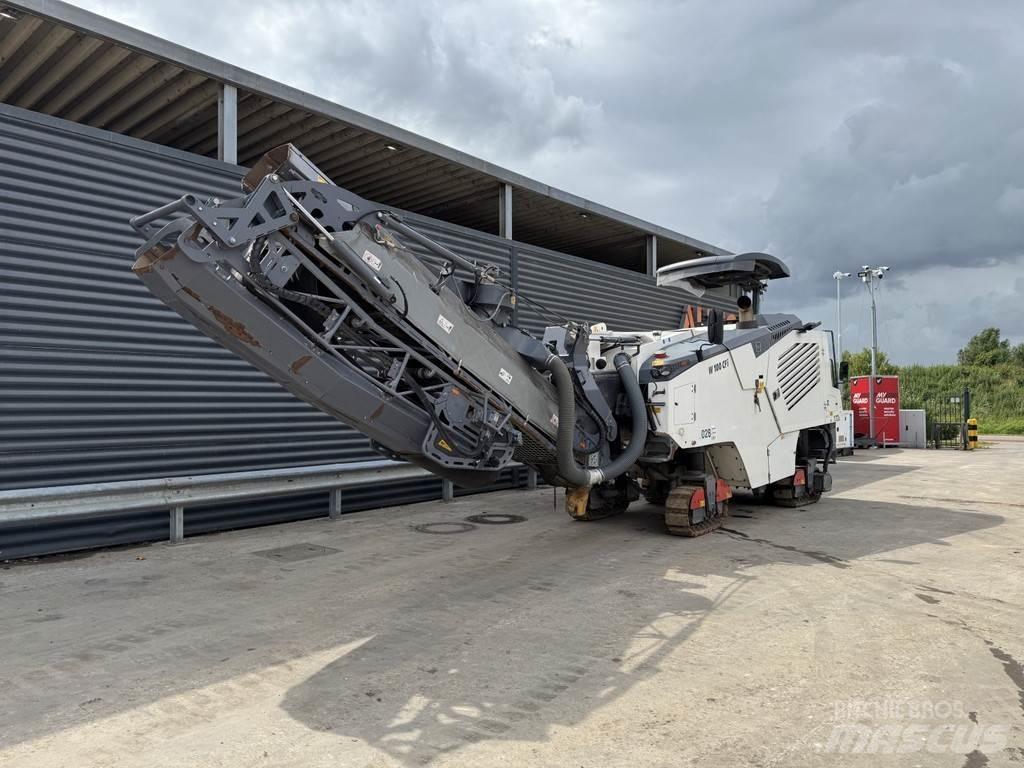 Wirtgen W 100 CFI 아스팔트 콜드 밀링 기계
