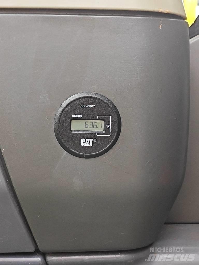 CAT CAT320d 중형굴삭기 7톤-28톤