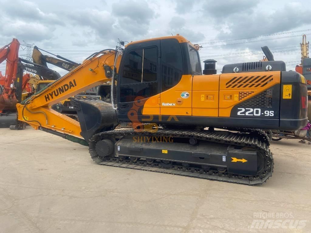 Hyundai 220-9 대형 굴삭기 29톤 이상