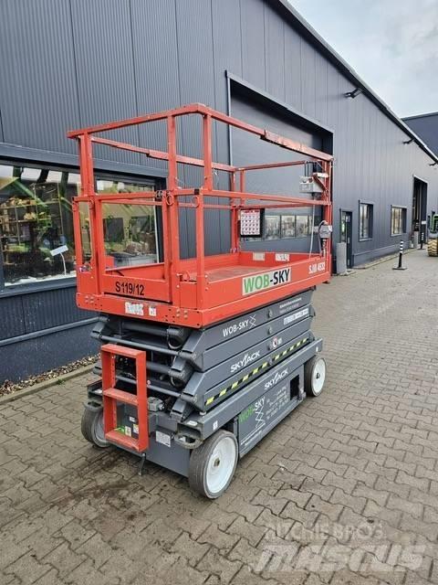 SkyJack SJ III 4632 가위형 리프트
