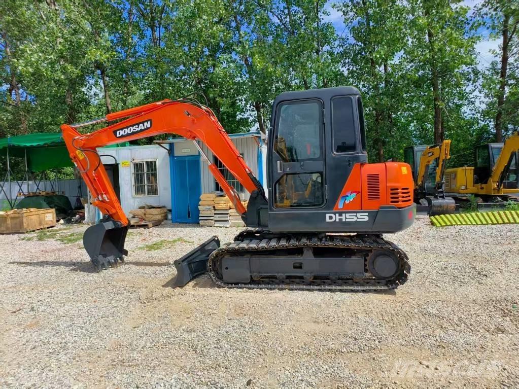 Doosan DH 55 소형 굴삭기 7톤 미만
