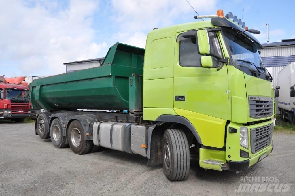 Volvo FH16 8X4 덤프 트럭