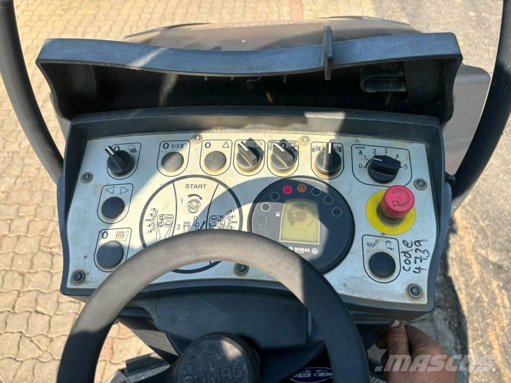 Bomag BW 120 AD-5 트윈 드럼 롤러