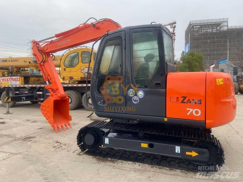 Hitachi ZX 70 소형 굴삭기 7톤 미만