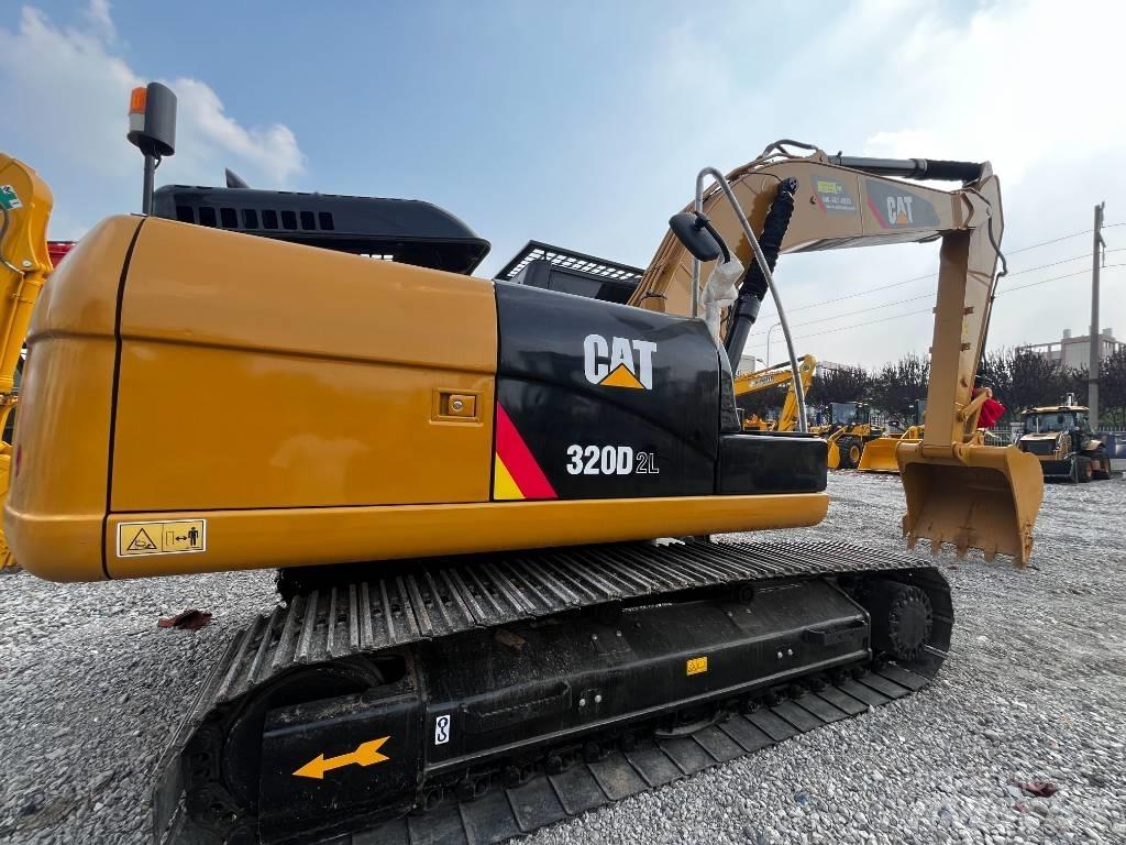 CAT 320 D 대형 굴삭기 29톤 이상