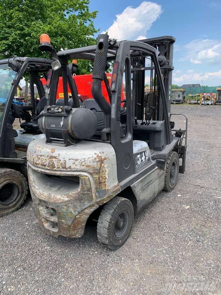 Nissan U1D2A25PQ LPG 지게차