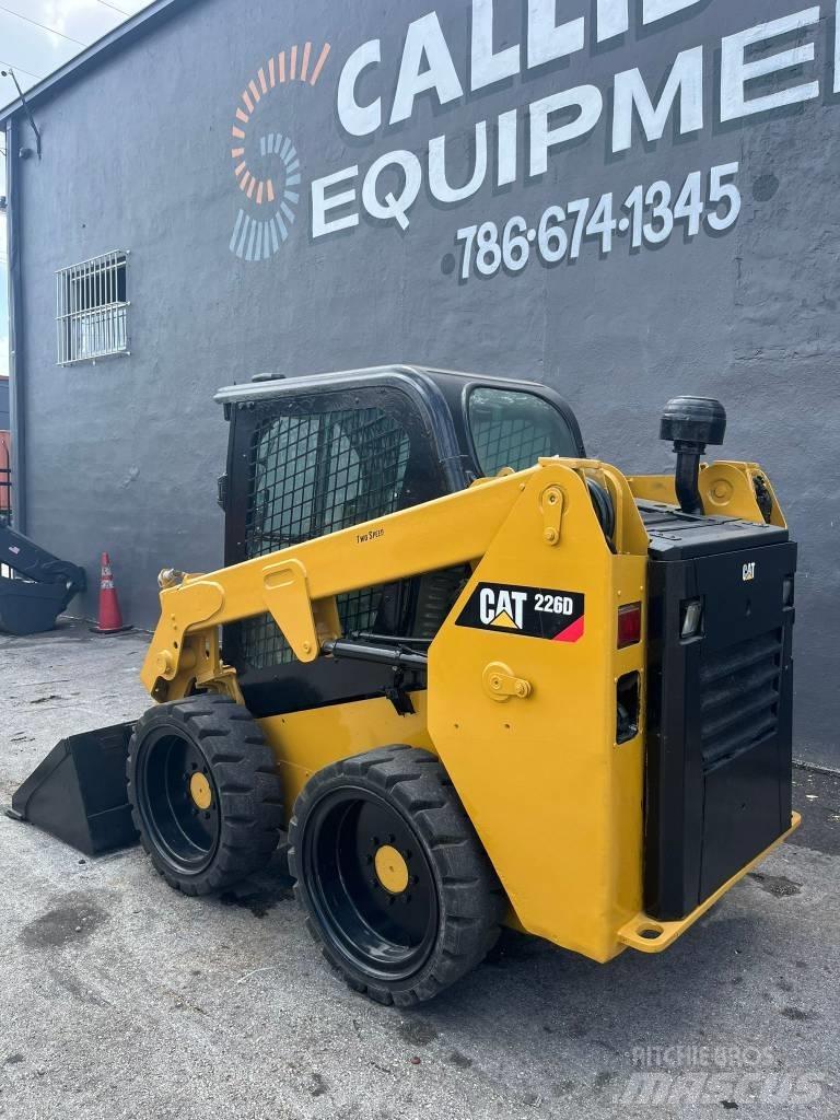 CAT 226 D  스키드로더