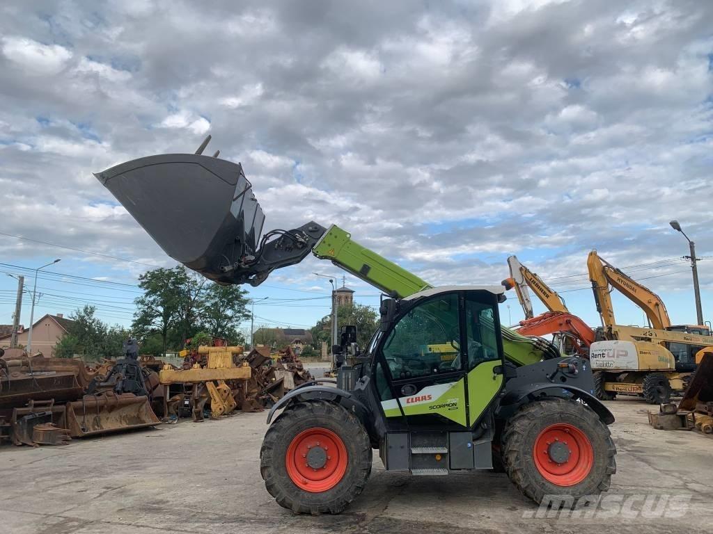 CLAAS Scorpion 732 농업용 텔레 핸들러