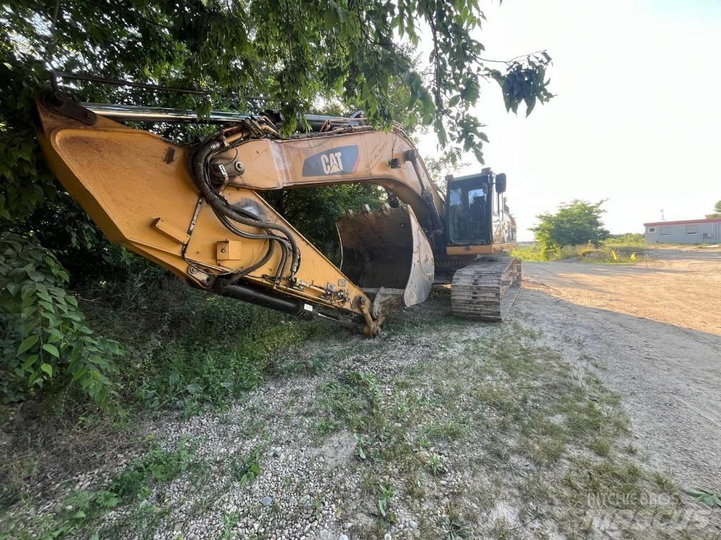 CAT 330 D 대형 굴삭기 29톤 이상